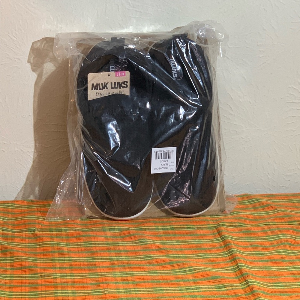 Muk Luks Black Cozy Footwear
